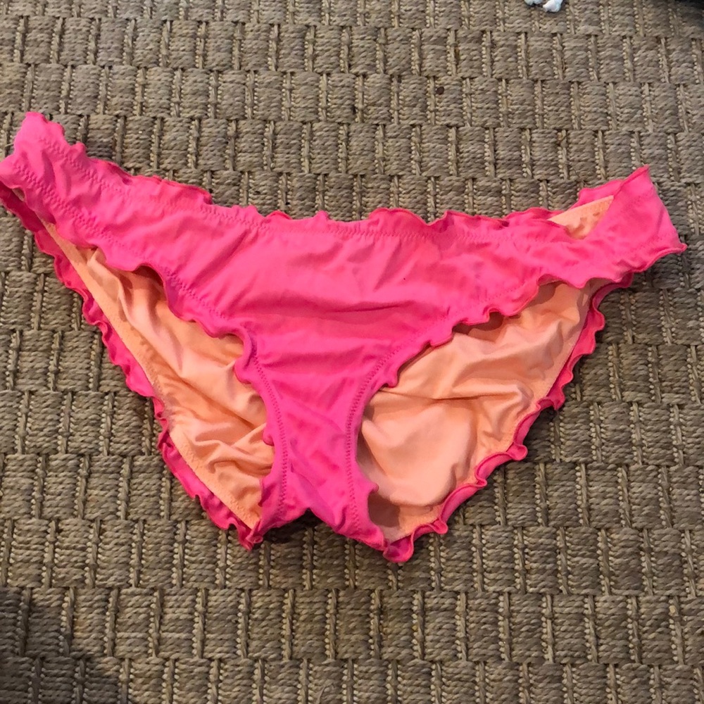 VS pink ruffled bikini bottoms